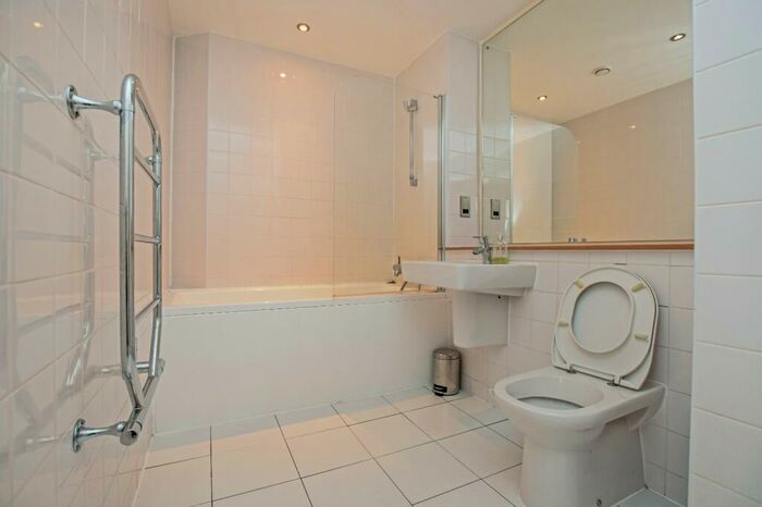 2 Bedroom Flat To Rent In Building, Taylorson Street South, Salford, M5