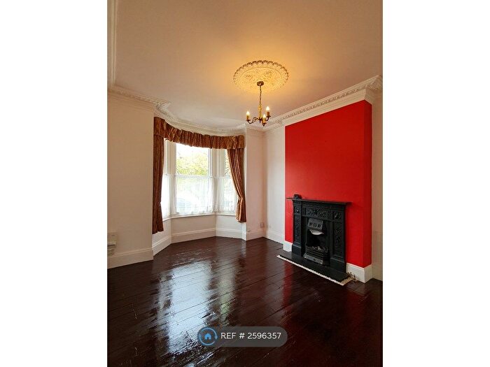 1 Bedroom Flat To Rent In Kingswood Road, London, SE20