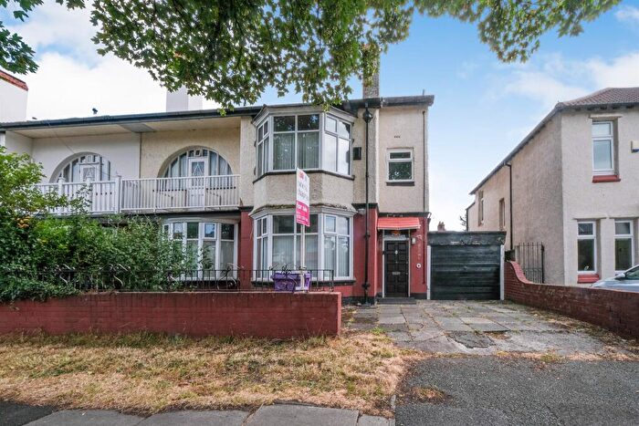 5 Bedroom Semi-Detached House For Sale In Queens Drive, Mossley Hill, Liverpool, L18