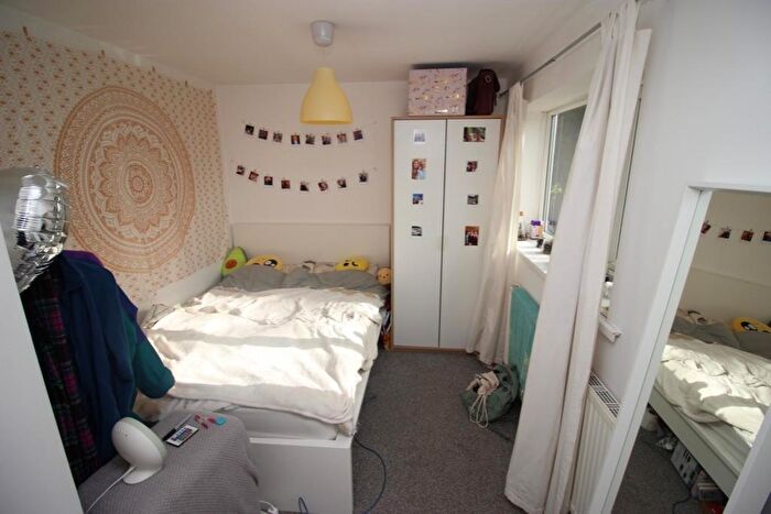 5 Bedroom Terraced House To Rent In Park View Grove, Leeds, West Yorkshire, LS4