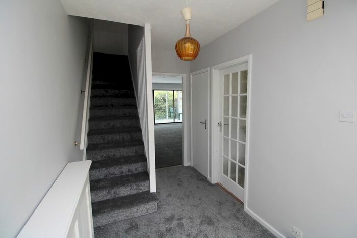 3 Bedroom End Of Terrace House To Rent In Cala Drive, Edgbaston, Birmingham, B15