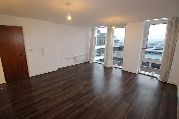 1 Bedroom Flat To Rent In Landmark, Waterfront West, Brierley Hill, West Midlands, , Uk, DY5