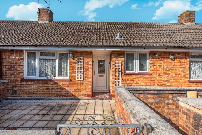 2 Bedroom Maisonette To Rent In Garbett Road, Winchester, SO23