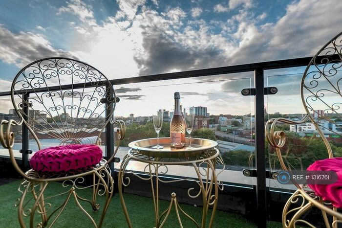 1 Bedroom Flat To Rent In Atlantic Mansions, Southampton, SO14