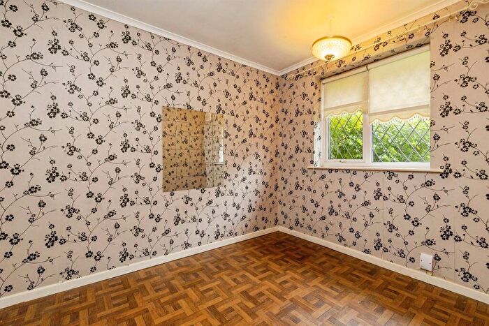 2 Bedroom Semi-Detached Bungalow For Sale In Lincoln Road, Branston, Lincoln, LN4