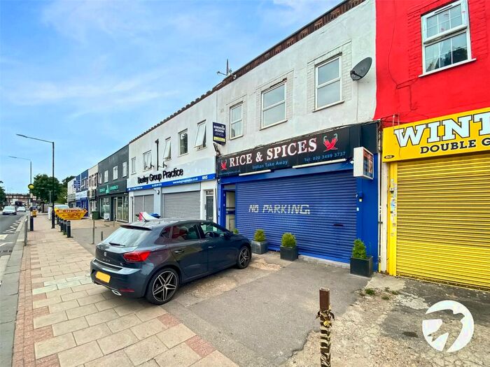 2 Bedroom Flat To Rent In Upper Wickham Lane, Welling, Kent, DA16