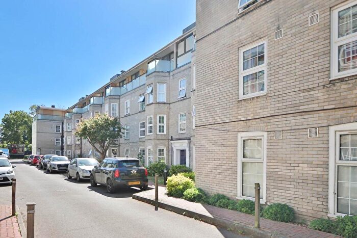2 Bedroom Flat To Rent In Malden Court, West Barnes Lane, KT3
