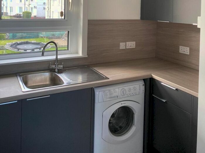 2 Bedroom Flat To Rent In Hilton Drive, Hilton, Aberdeen, AB24