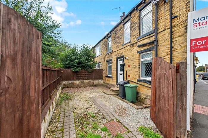 2 Bedroom End Of Terrace House For Sale In Waterloo Road, Pudsey, West Yorkshire, LS28