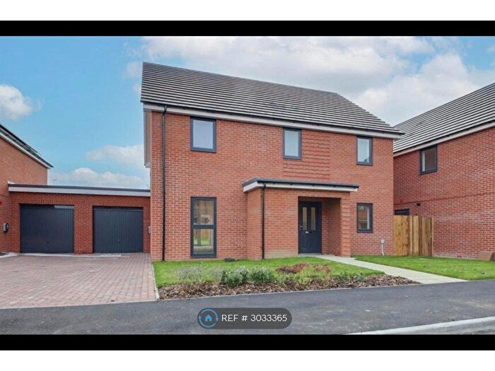 4 Bedroom Detached House To Rent In Paddocks Lane, Harwich, CO12