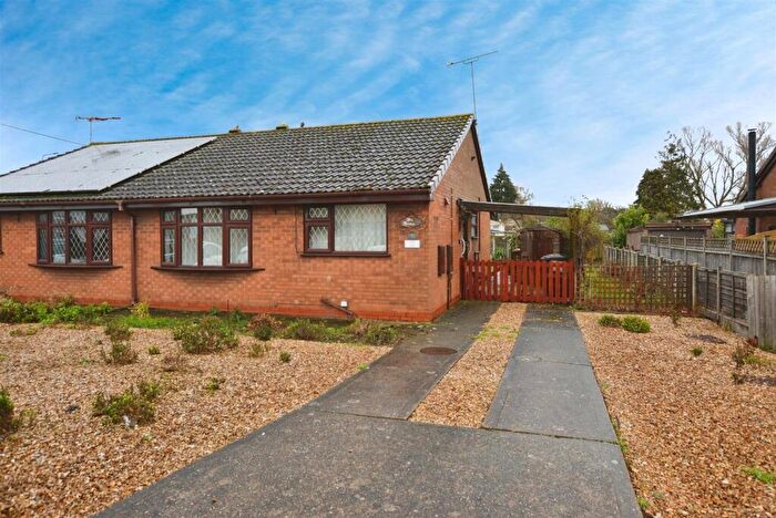 2 Bedroom Bungalow For Sale In Wharfdale Close, Gunness, Scunthorpe, DN15