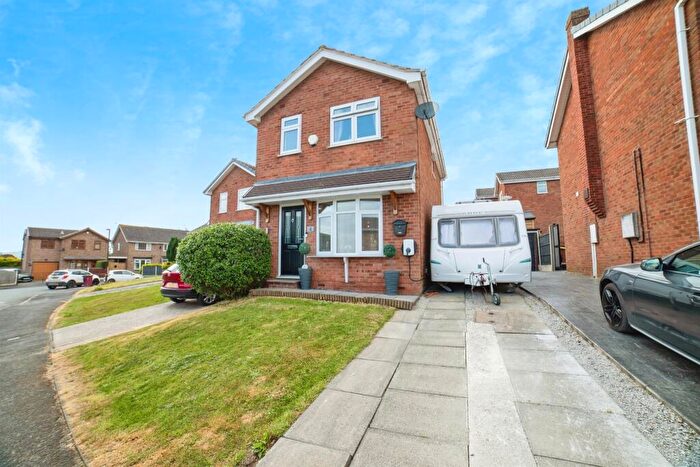 3 Bedroom Detached House For Sale In Warren Close, Pilsley, Chesterfield, S45