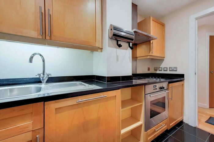 2 Bedroom Flat To Rent In Lyon Road, Harrow, HA1