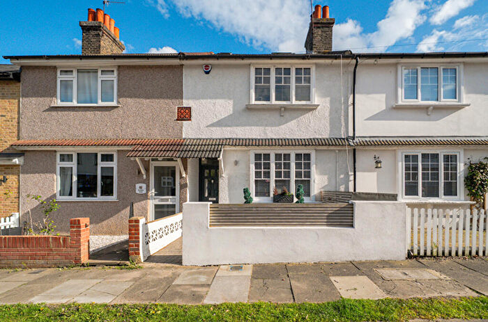 3 Bedroom Terraced House For Sale In Belmont Road, Chislehurst, Kent, BR7