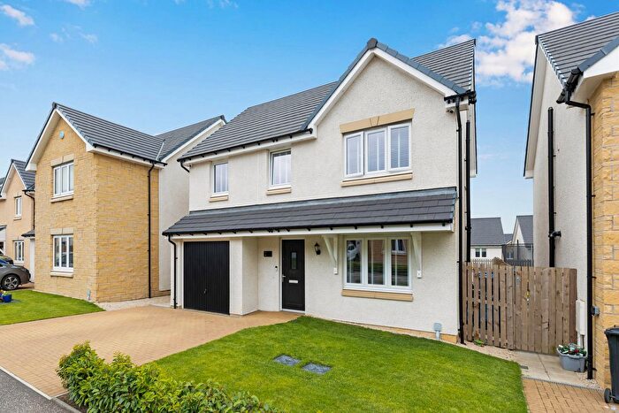 4 Bedroom Detached House For Sale In Rosebank Place, Penicuik, EH26