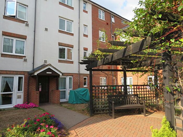 1 Bedroom Flat To Rent In Lammas Walk, Leighton Buzzard, LU7