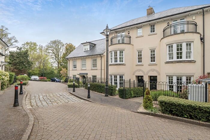 3 Bedroom Town House To Rent In Montacute Mews, Tunbridge Wells, TN2