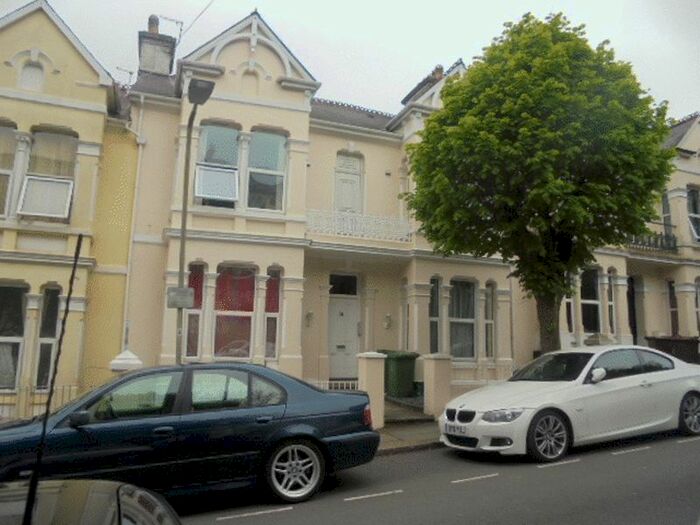 2 Bedroom Flat To Rent In Connaught Avenue, Mannamead, Plymouth, PL4
