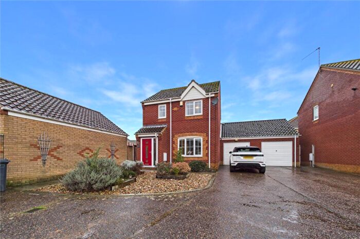 2 Bedroom Detached House For Sale In Burnet Road, Bradwell, Great Yarmouth, Norfolk, NR31