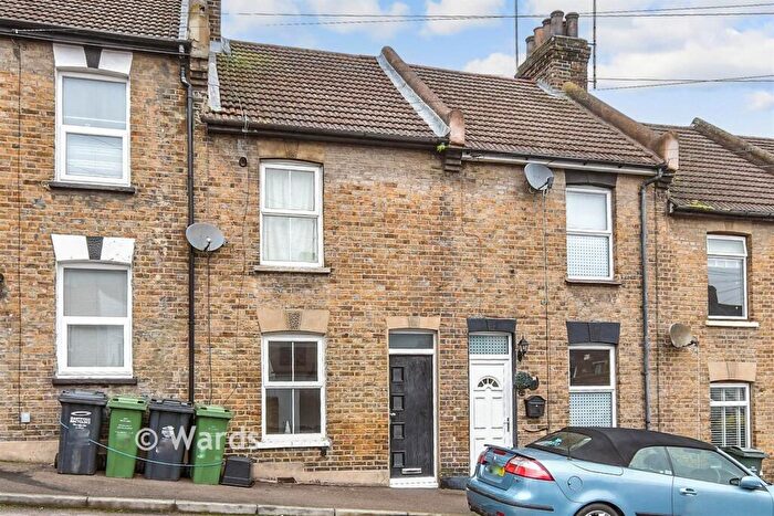 2 Bedroom Terraced House For Sale In Providence Street, Greenhithe, Kent, DA9