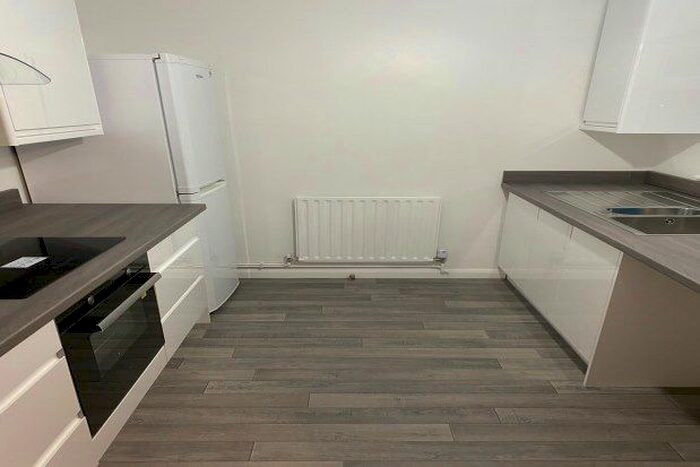 3 Bedroom Semi-Detached House To Rent In Teesdale Road, Nottingham NG10