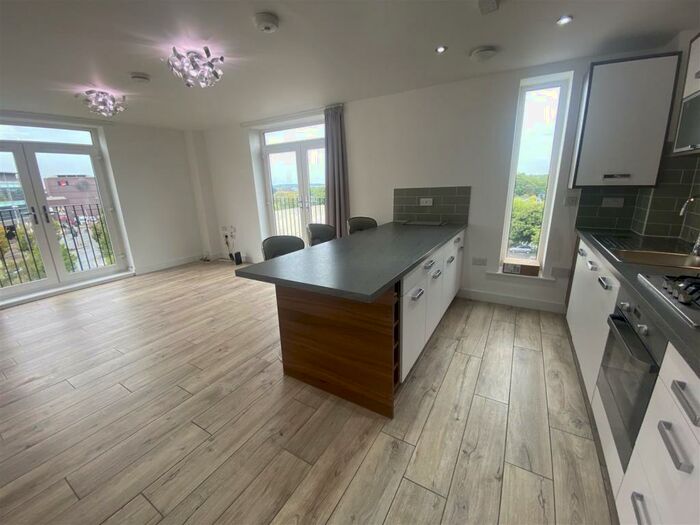 2 Bedroom Flat To Rent In Castlewood Court, Trinity Walk, Derby, DE1