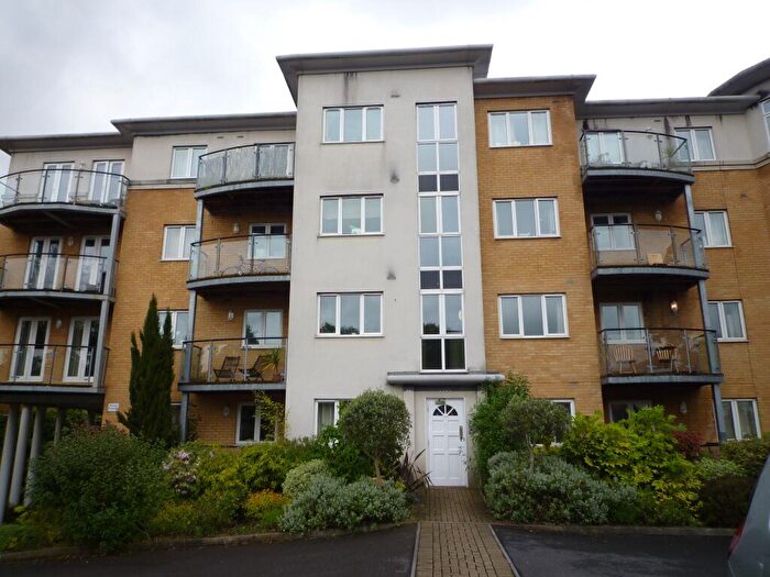 2 Bedroom Apartment To Rent In Rosida Gardens, Hill Lane, Southampton, SO15