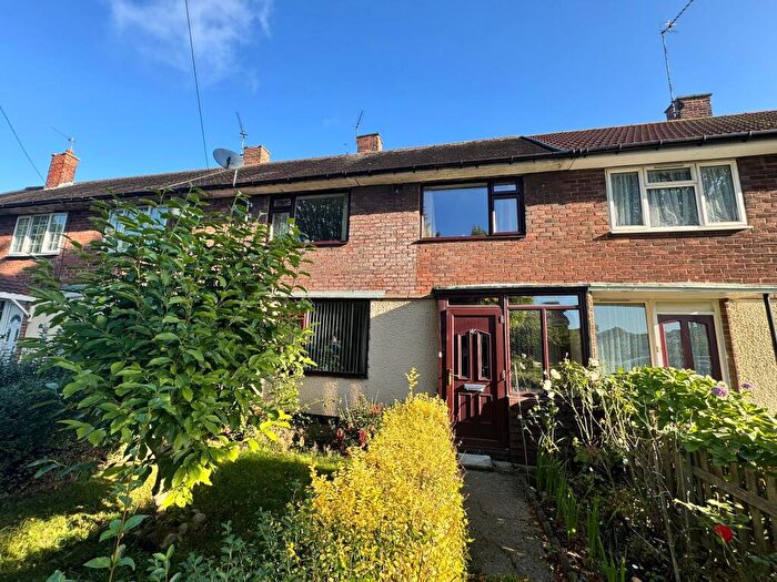 3 Bedroom Terraced House For Sale In Chamberlain Road, Hull, HU8