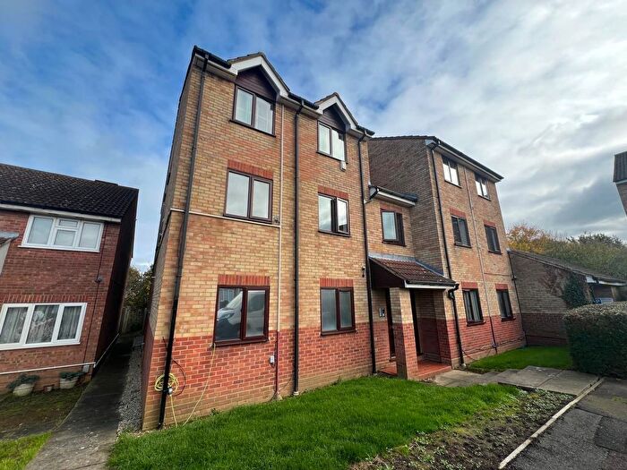 1 Bedroom Flat To Rent In Markwell Wood, Harlow, CM19