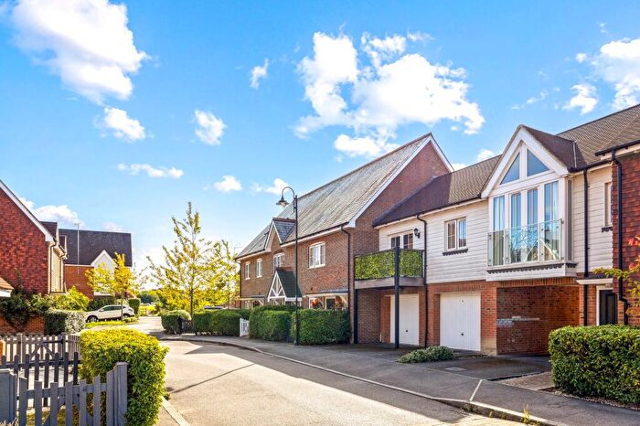 2 Bedroom Apartment For Sale In Cook Way, Broadbridge Heath, RH12