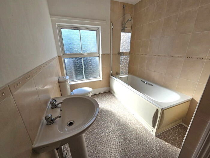 3 Bedroom Terraced House For Sale In Prospect Place, Biggleswade, Bedfordshire, SG18