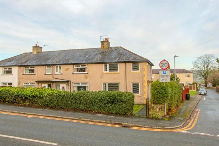 3 Bedroom End Of Terrace House For Sale In Stone Grove, Steeton, BD20