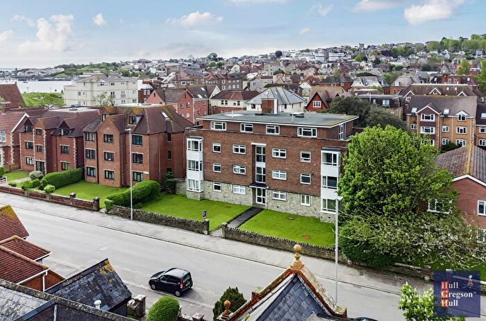 2 Bedroom Flat For Sale In Bon Accord, Victoria Avenue, Swanage, BH19
