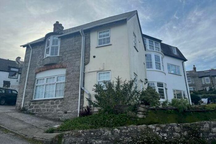 1 Bedroom Flat To Rent In Chywoone Hill, Penzance, TR18