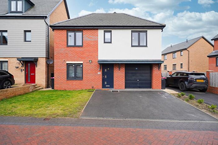 4 Bedroom Detached House For Sale In Cedar Grove, Waverley, S60