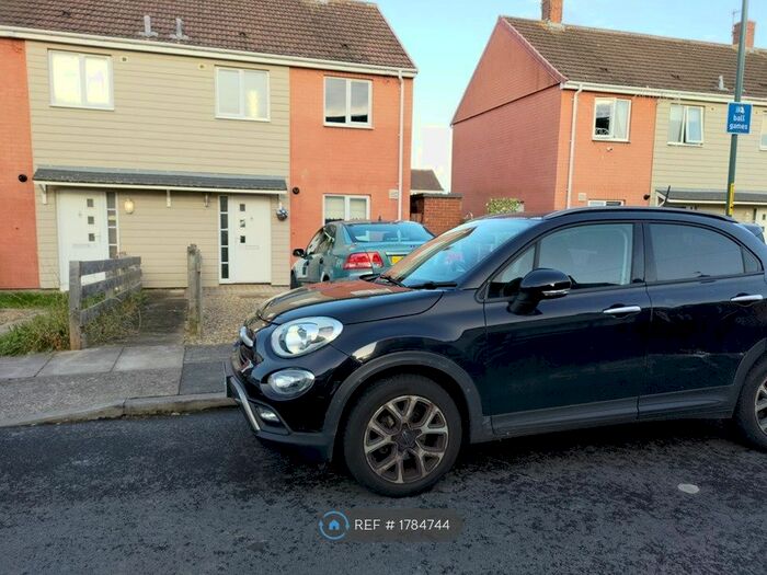 3 Bedroom Semi-Detached House To Rent In South Shields, South Shields, NE34