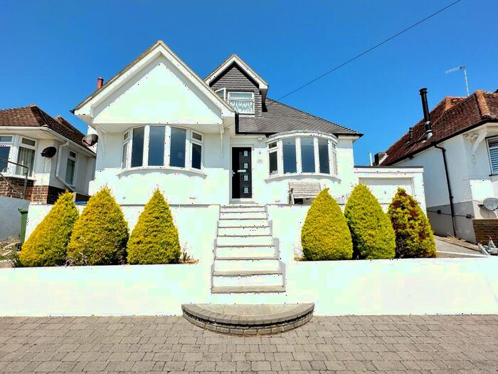 5 Bedroom Detached House For Sale In Bishopstone Road, Seaford, East Sussex, BN25