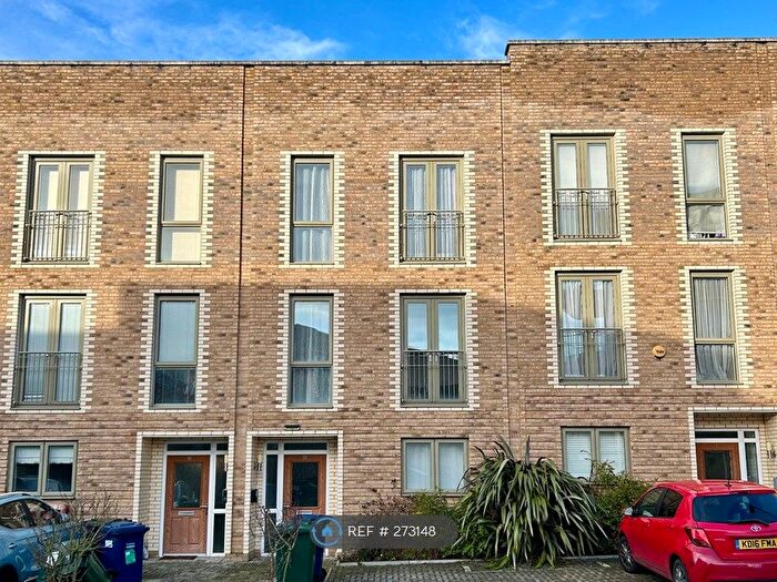 4 Bedroom Terraced House To Rent In Coxwell Boulevard, London, NW9