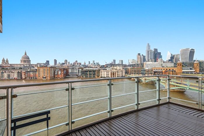 2 Bedroom Flat For Sale In New Globe Walk, London, SE1