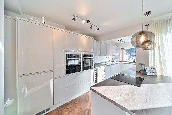 3 Bedroom Terraced House To Rent In Godstone Road, Caterham, CR3