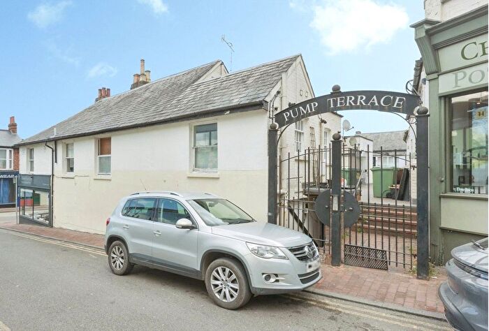 1 Bedroom Maisonette For Sale In Grover Street, Tunbridge Wells, Kent, TN1