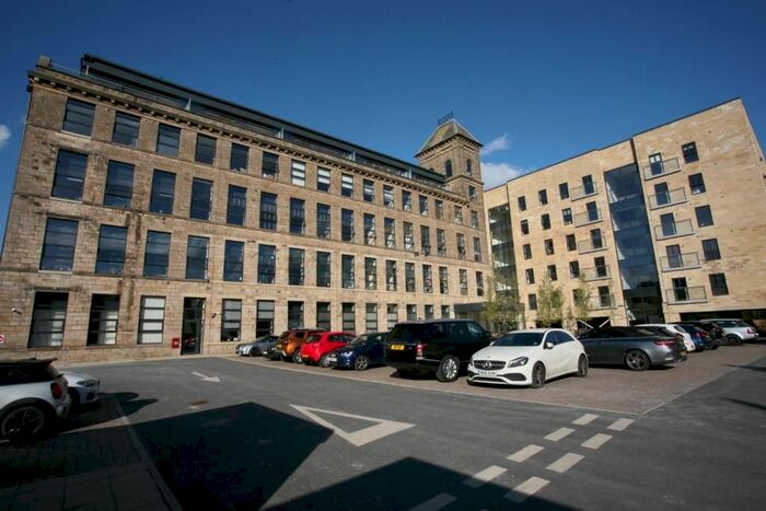2 Bedroom Flat For Sale In Low Lane, Horsforth, Leeds, LS18