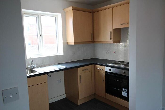 2 Bedroom Flat To Rent In Cygnet Gardens, St. Helens, WA9