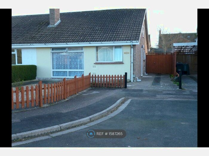 2 Bedroom Bungalow To Rent In Caernarvon Way., Burnham-On-Sea, TA8