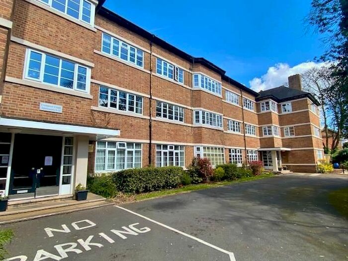 2 Bedroom Flat To Rent In Compton Road, Wolverhampton, WV3