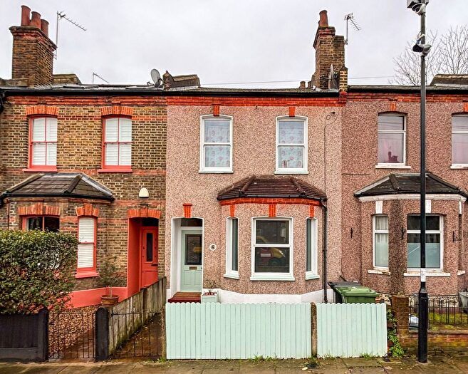 2 Bedroom Terraced House For Sale In Pascoe Road, London, SE13