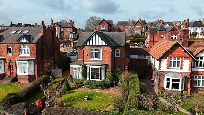 5 Bedroom Detached House For Sale In Manor Road, Scarborough, YO12