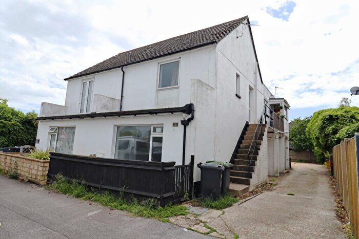 Studio For Sale In Palmerston Road, Hayling Island, PO11