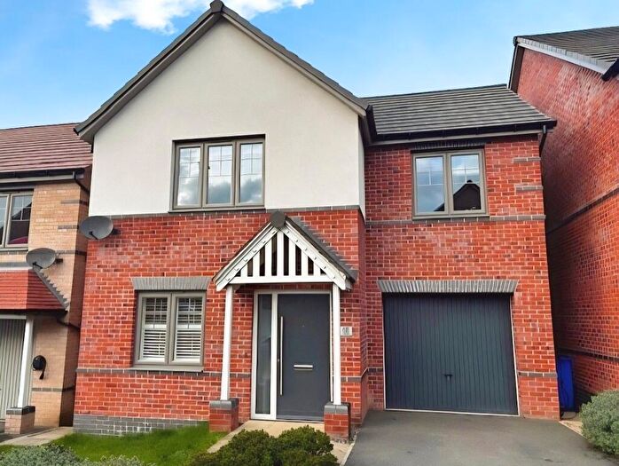 3 Bedroom Detached House For Sale In Cranleigh Road, Woodthorpe, Mastin Moor, Chesterfield, S43