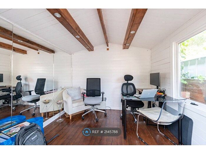 3 Bedroom Terraced House To Rent In Guildford Road, Croydon, CR0